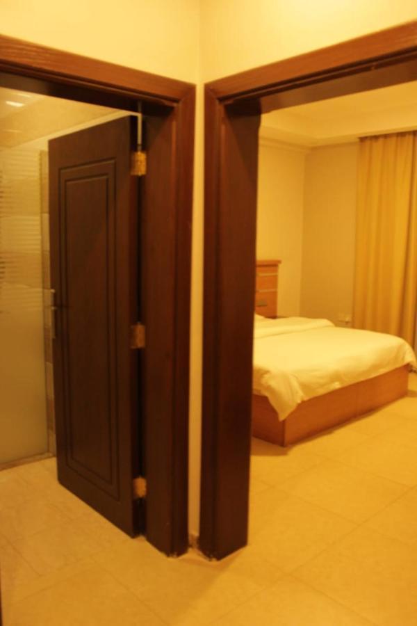 الفخامة الماسية للوحدات السكنية المفروشة Aparthotel Sidi Hamzah Exterior foto